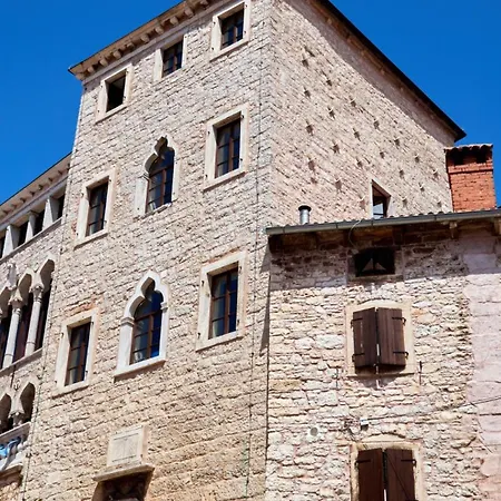 Petrush By Guide Villa