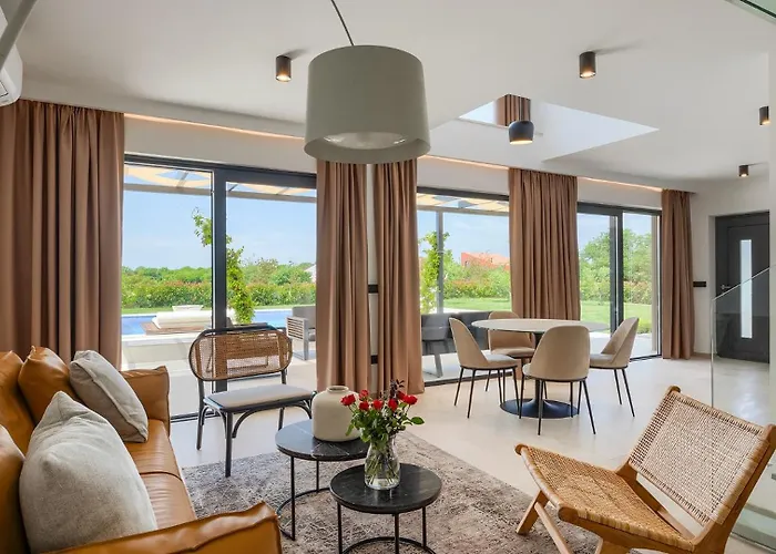 Villa Petrush By Guide *
