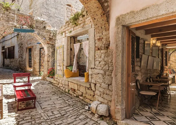 Petrush By Guide Villa *