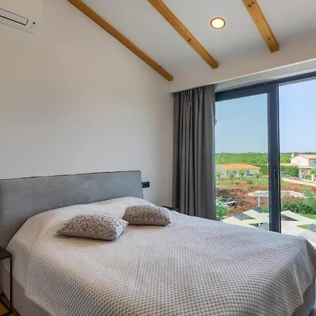 Villa Petrush By Guide *