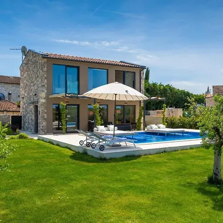 Petrush By Guide Villa Bale