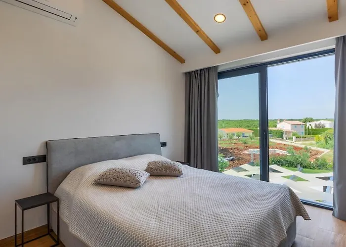 Villa Petrush By Guide *